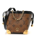 Reverse Monogram Noé Purse