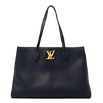 Grained Calfskin Lockme Shopper Navy