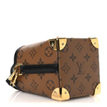 Reverse Monogram Noé Purse