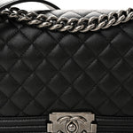Caviar Quilted Medium Boy Flap Black
