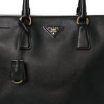Saffiano Large Galleria Double Zip Tote Black