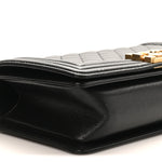 Caviar Quilted Medium Boy Flap Black