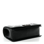 Caviar Quilted Medium Boy Flap Black