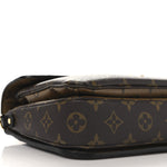 Reverse Monogram Pochette Metis