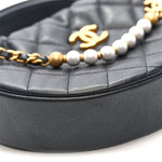 Grained Calfskin Quilted Pearl Pouch Hobo Black