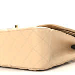 Caviar Quilted Jumbo Double Flap Beige Clair