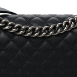Caviar Quilted Medium Boy Flap Black