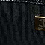 Caviar Quilted Medium Boy Flap Black