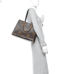 Reverse Monogram Giant Onthego MM