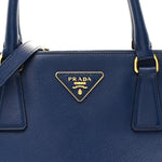 Saffiano Lux Medium Galleria Double Zip Tote Bluette