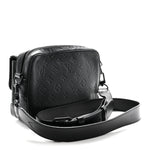 Taurillon Monogram Steamer Messenger Black