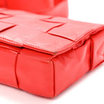 Paper Calfskin Intrecciato Stretch Cassette Bright Red