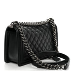 Caviar Quilted Medium Boy Flap Black