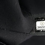 Caviar Quilted Medium Boy Flap Black