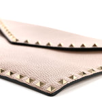 Vitello Medium Rockstud Envelope Flat Wristlet Pouch Poudre