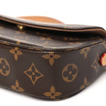 Monogram Ivy Wallet On Chain