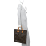 Monogram Sac Plat