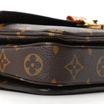 Monogram Pochette Metis East West