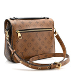 Reverse Monogram Pochette Metis