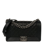 Caviar Quilted Medium Boy Flap Black