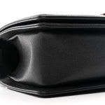 Caviar Quilted Medium Boy Flap Black