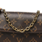 Monogram Ivy Wallet On Chain