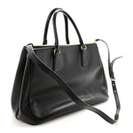 Saffiano Lux Medium Galleria Double Zip Tote Black