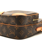 Monogram Amazone