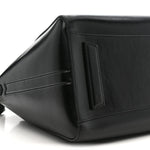Shiny Lord Calfskin Medium Antigona Black