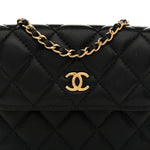 Lambskin Quilted Pearl Crush Clutch With Chain Black
