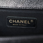 Caviar Quilted Medium Boy Flap Black