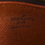Monogram Papillon 26