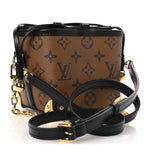Reverse Monogram Noé Purse
