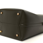 Shiny Calfskin Le 37 Bucket Bag Deep Musk