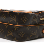 Monogram Amazone