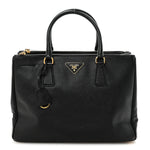 Saffiano Medium Galleria Double Zip Tote Black