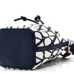 Toile Iconographe Nappa Mini Vlogo Signature Bucket Bag White Worker