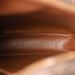 Monogram Amazone