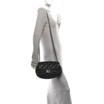 Washed Lambskin Quilted Medium Chain Around Messenger Black
