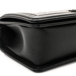 Caviar Quilted Medium Boy Flap Black