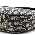 Grained Calfskin Oblique Saddle Messenger Black