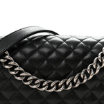 Caviar Quilted Medium Boy Flap Black