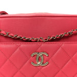 Caviar Quilted Small In & Out Camera Case Pink