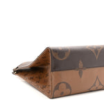 Reverse Monogram Giant Onthego MM