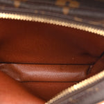 Monogram Amazone