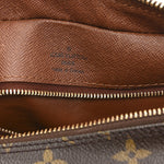 Monogram Nil 28