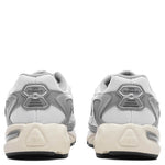 725v1 - White/Metallic Silver/Slate Grey