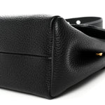 Vitello Daino Soft Flap Shoulder Bag Black