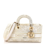 Canvas Embroidered Medium Jardin D'Hiver Lady D-Joy White Gold