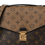 Reverse Monogram Pochette Metis